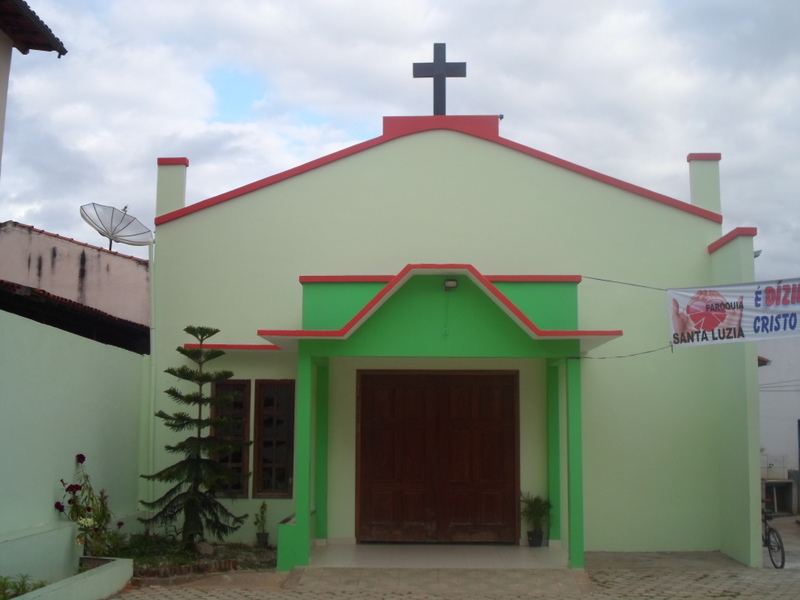 Vista da fachada da Paróquia Santa Luzia em Teófilo Otoni